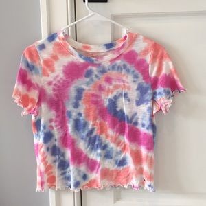 Hollister ty dyed ruffled cropped t shit.